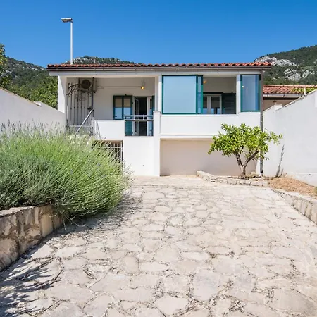 Holiday Home Villa *